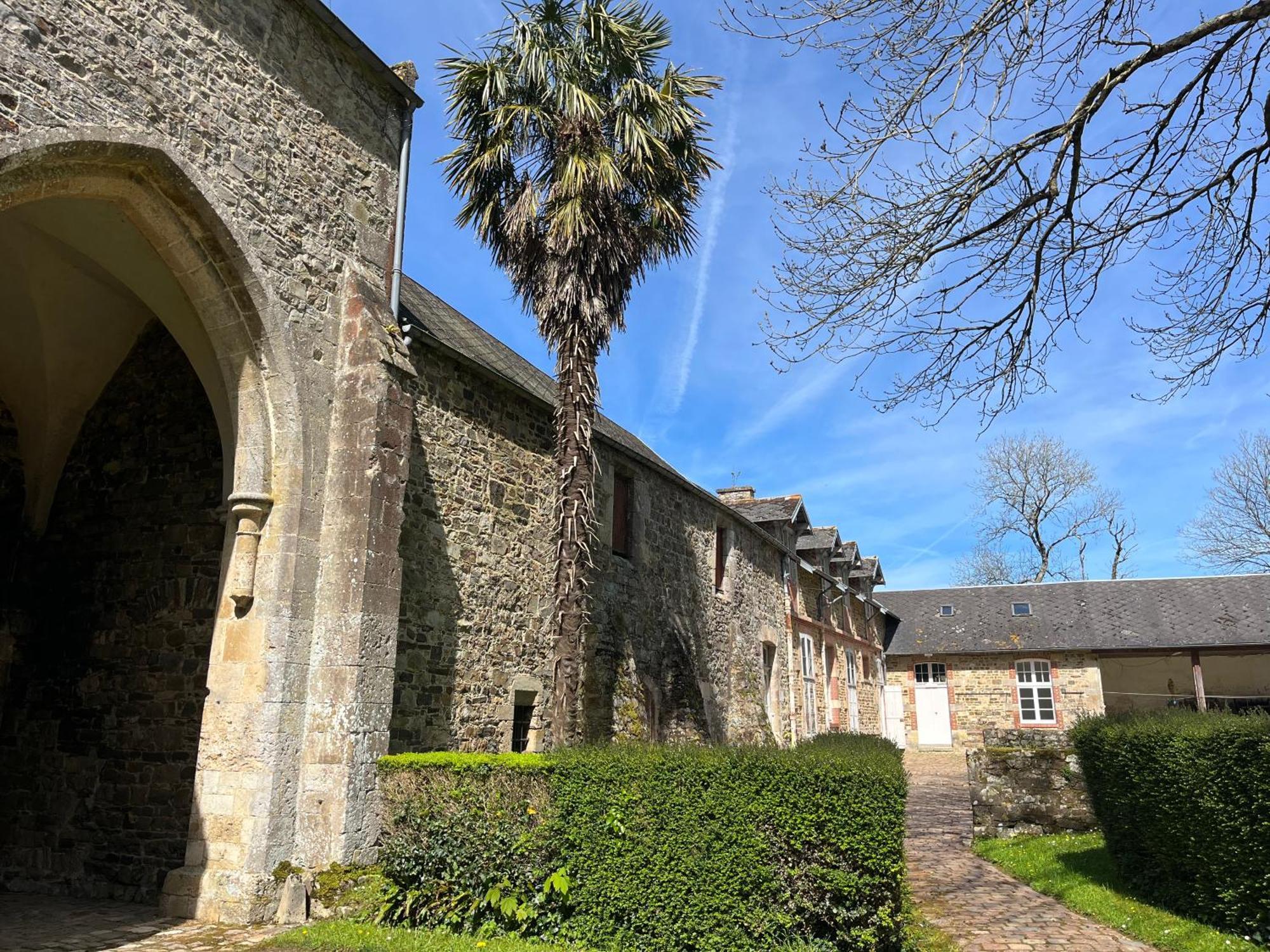 Bed and Breakfast Abbaye De Blanchelande Neufmesnil Exterior foto