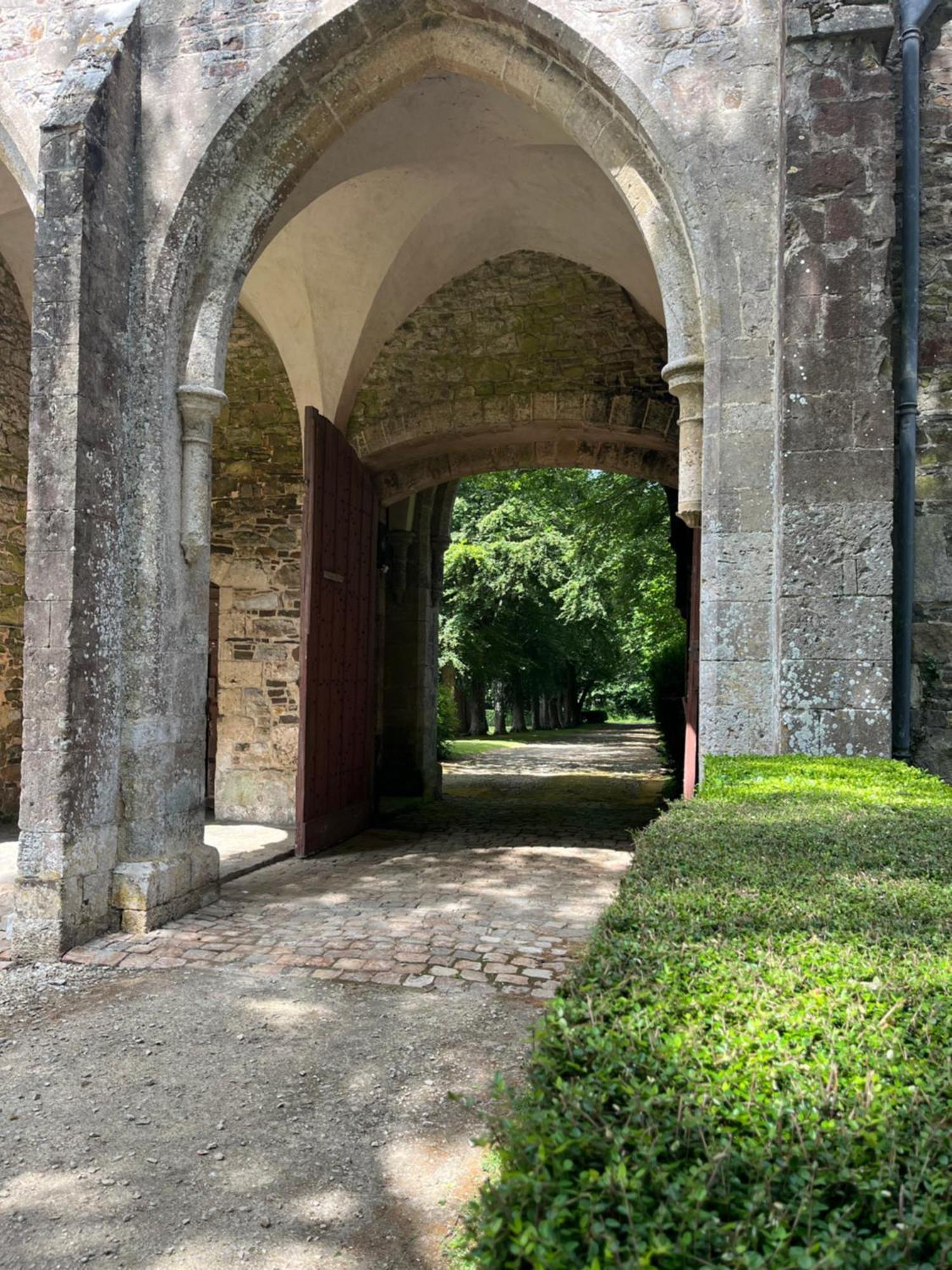 Bed and Breakfast Abbaye De Blanchelande Neufmesnil Exterior foto