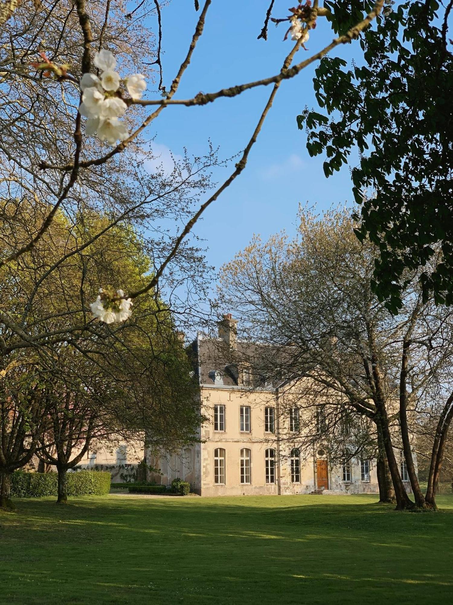 Bed and Breakfast Abbaye De Blanchelande Neufmesnil Exterior foto